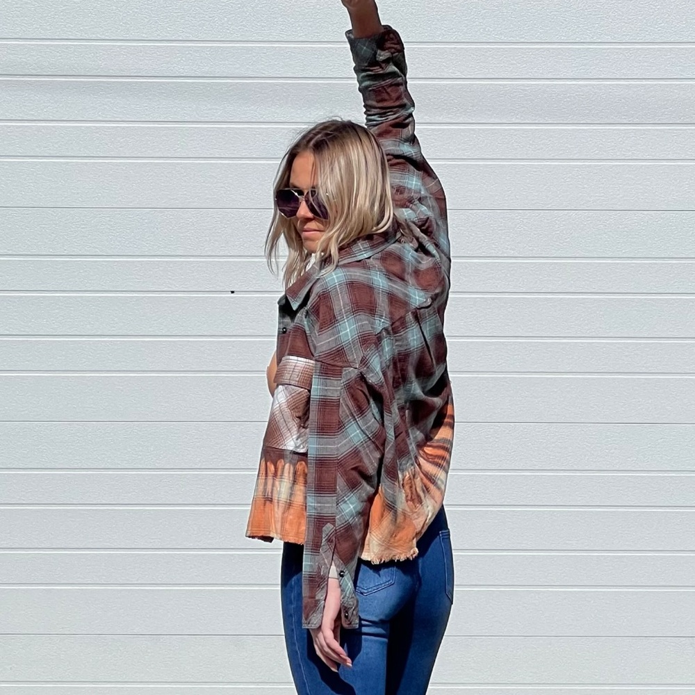 Bleach Wash Plaid Cropped Western Flannel | Raw Hem Button Up